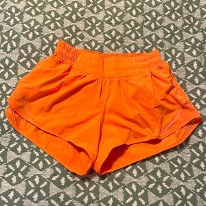 Lululemon Hotty Hot Low-rise Lined Short 2.5”